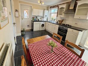 Photo 7- click for photo gallery